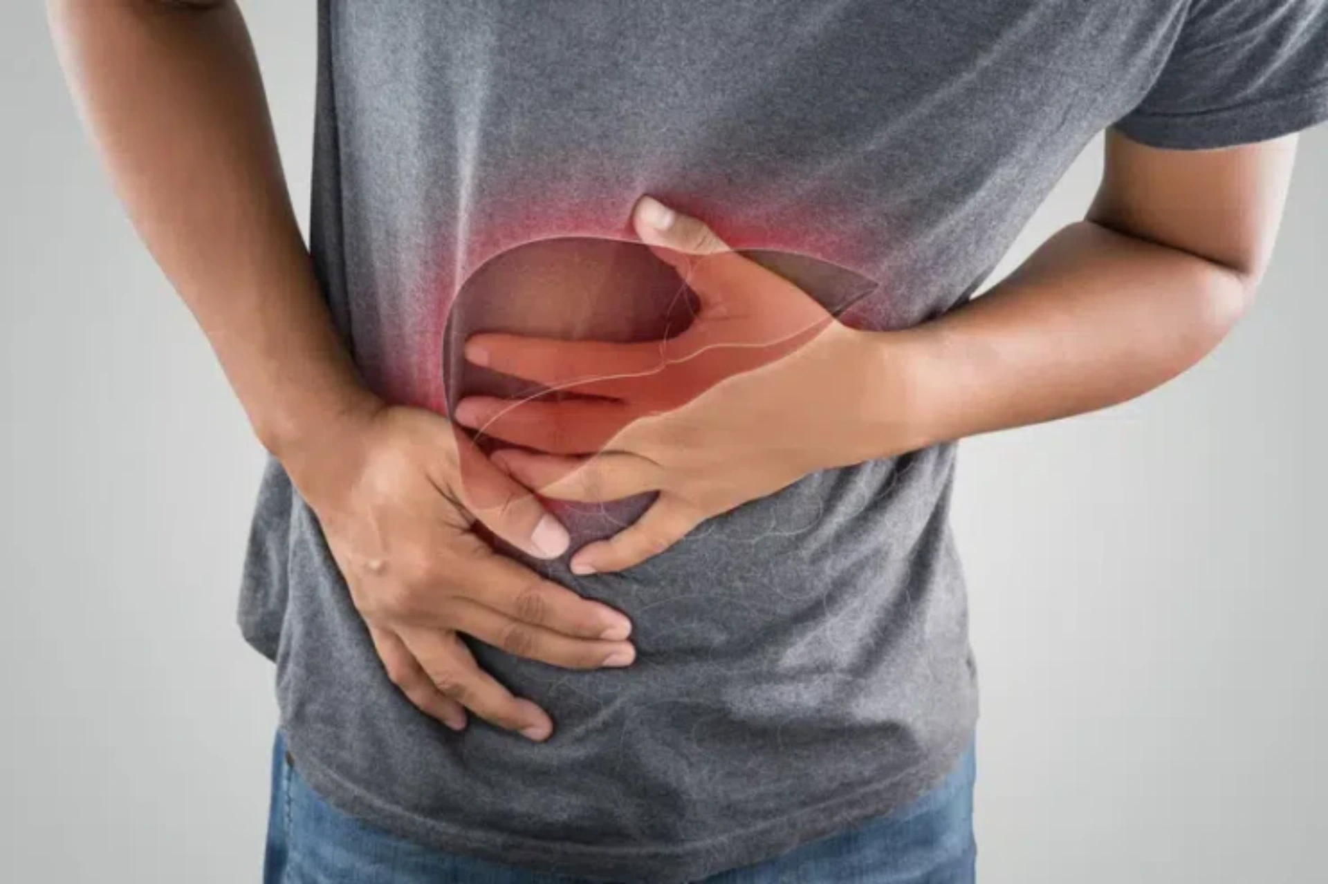 Qaraciyər Problemləri: Səbəbləri, Simptomları və Müalicə Yolları